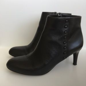 Coach Hickory soft shine ankle boots, size 6